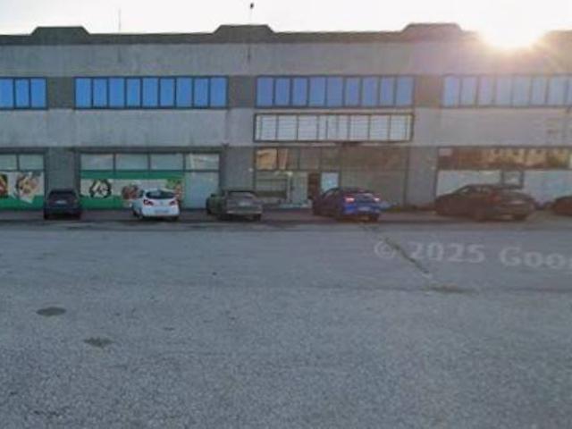 Locale Commerciale in vendita a San Paolo, Lombardia