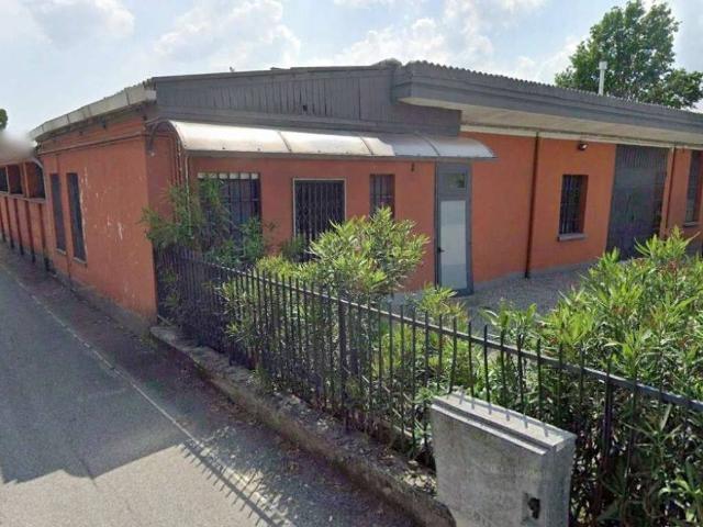 Locale Commerciale in vendita a Piemonte, Novara