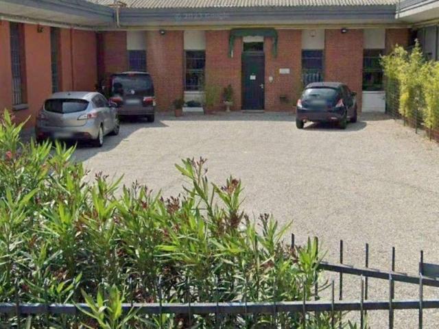 Locale Commerciale in vendita a Piemonte, Novara