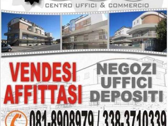 Locale Commerciale in vendita a San Prisco, Campania