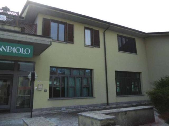 Locale Commerciale in vendita a San Rocco Al Porto, Lombardia