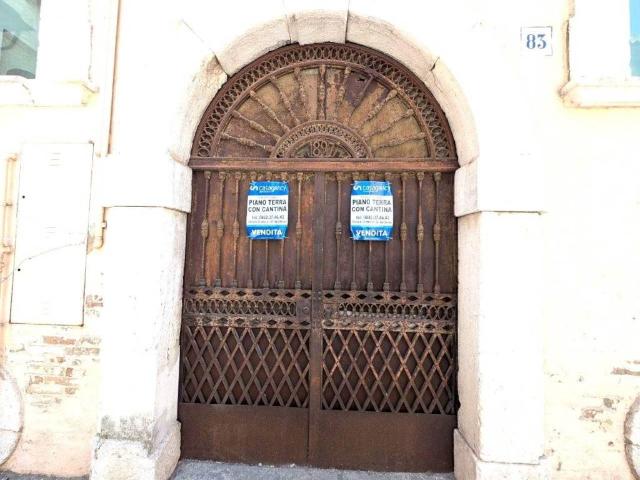 Locale Commerciale in vendita a Puglia, Foggia