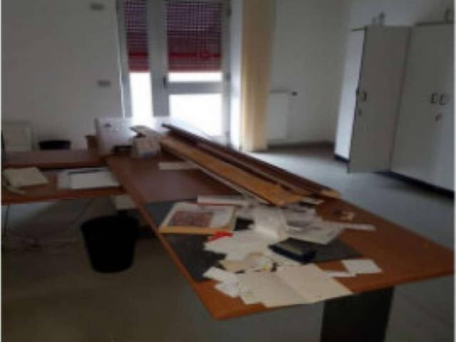 Locale Commerciale in vendita a Puglia, Foggia