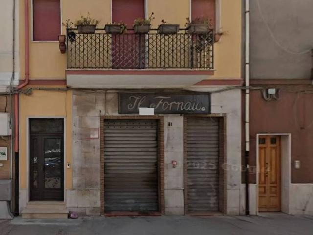 Locale Commerciale in vendita a Puglia, Foggia