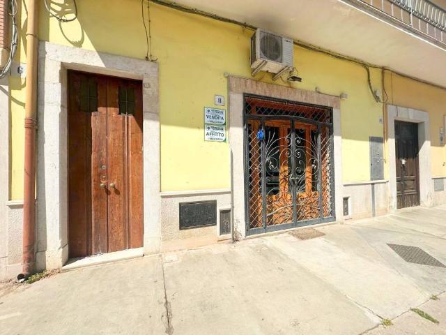 Locale Commerciale in vendita a Puglia, Foggia