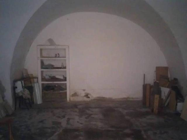 Locale Commerciale in vendita a Puglia, Foggia