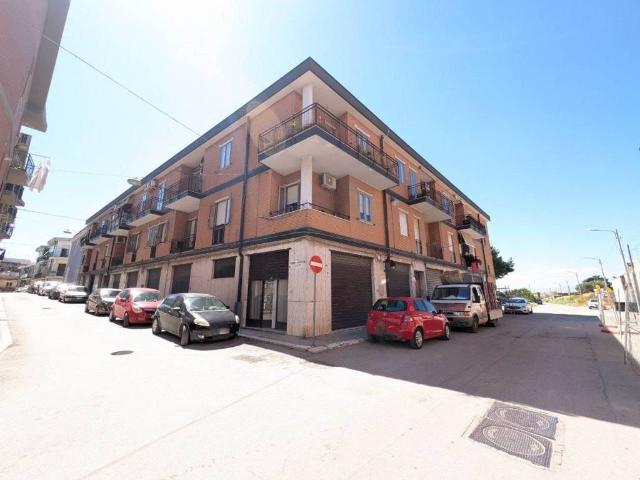 Locale Commerciale in vendita a Puglia, Foggia