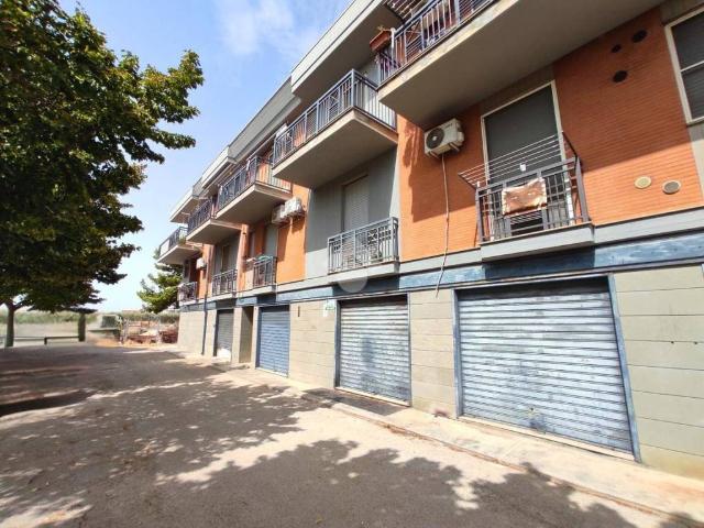 Locale Commerciale in vendita a Puglia, Foggia