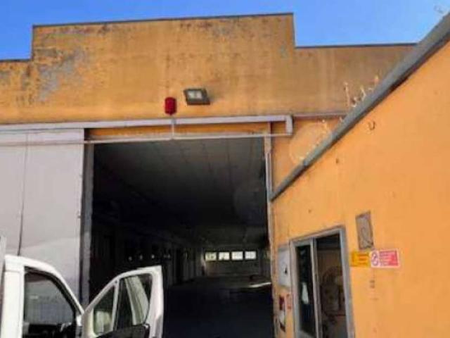 Locale Commerciale in vendita a San Venanzo, Umbria