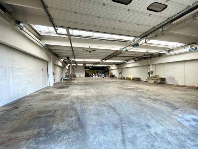 Locale Commerciale in vendita a Borgo Taliano, San Vito Al Tagliamento