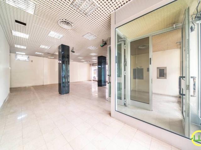 Locale Commerciale in vendita a Prodolone, San Vito Al Tagliamento