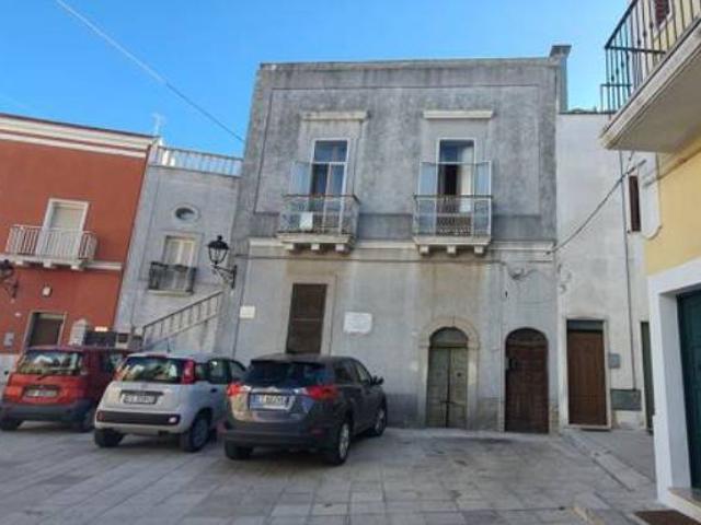 Locale Commerciale in vendita a Puglia, Brindisi