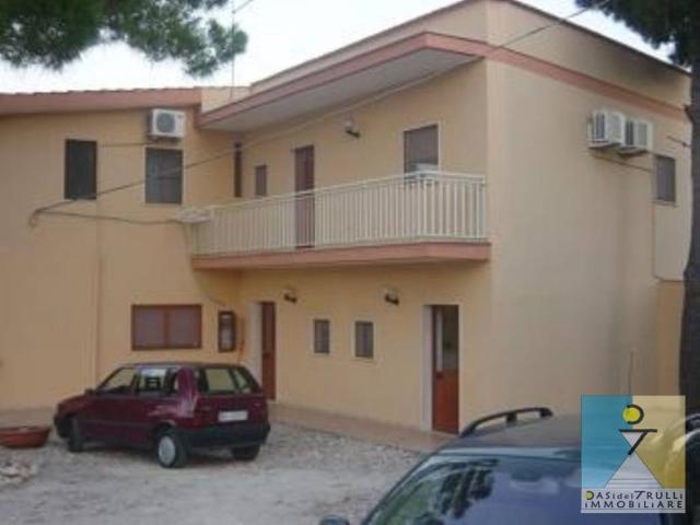 Locale Commerciale in vendita a Puglia, Brindisi