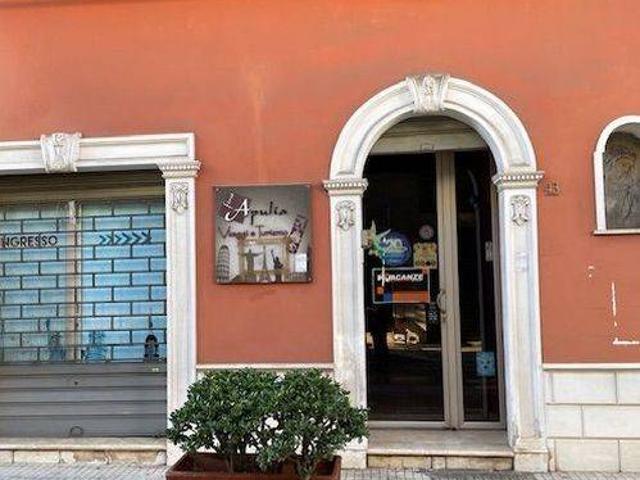 Locale Commerciale in vendita a Puglia, Brindisi