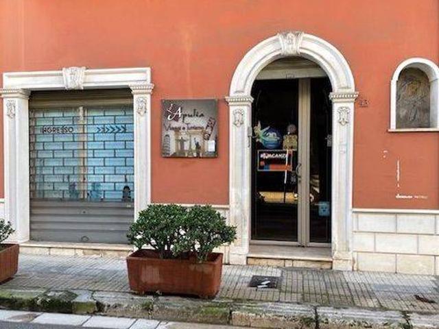 Locale Commerciale in vendita a Puglia, Brindisi