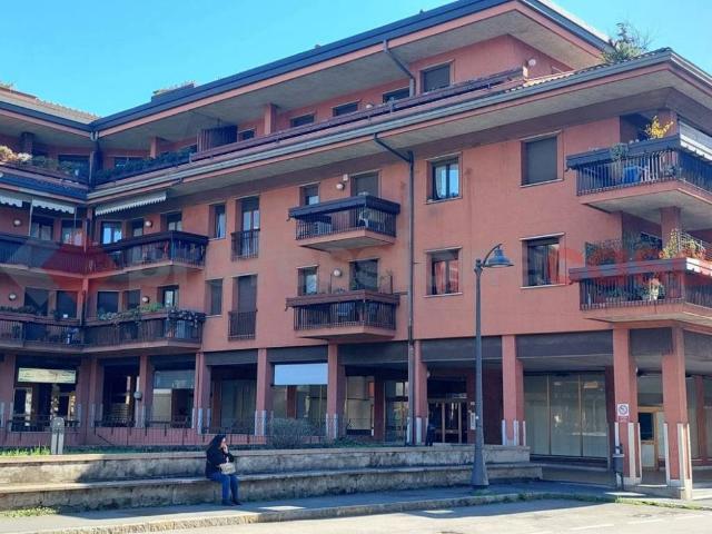 Locale Commerciale in vendita a San Vittore Olona, Lombardia
