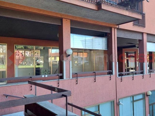 Locale Commerciale in vendita a San Vittore Olona, Lombardia