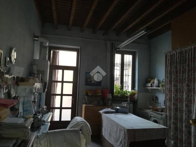 Locale Commerciale in vendita a San Vittore Olona, Lombardia