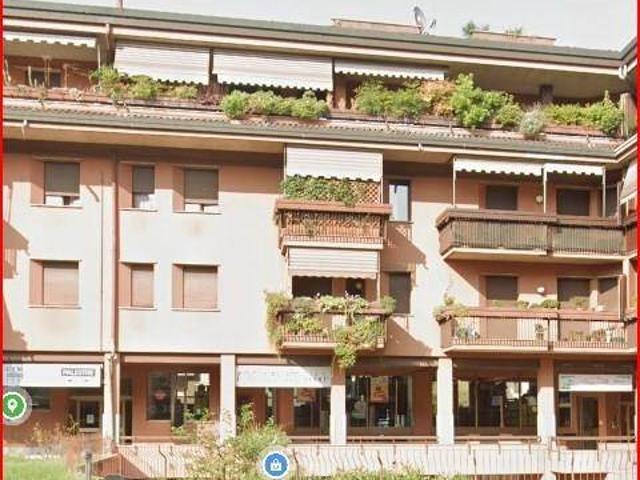 Locale Commerciale in vendita a San Vittore Olona, Lombardia