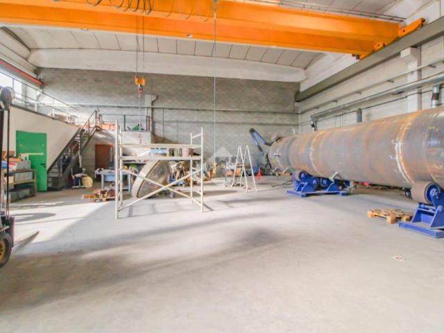 Locale Commerciale in vendita a San Zenone Al Lambro, Lombardia