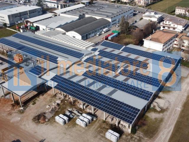 Locale Commerciale in vendita a Fonte, San Zenone Degli Ezzelini