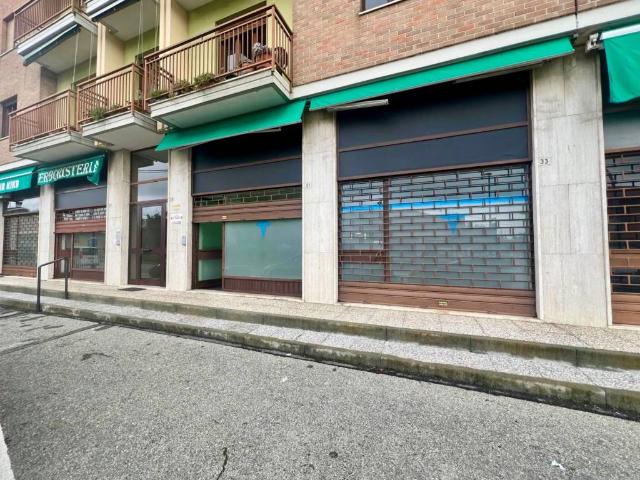 Locale Commerciale in vendita a Piemonte, Biella
