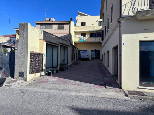 Locale Commerciale in vendita a Sanluri, Sardigna/Sardegna