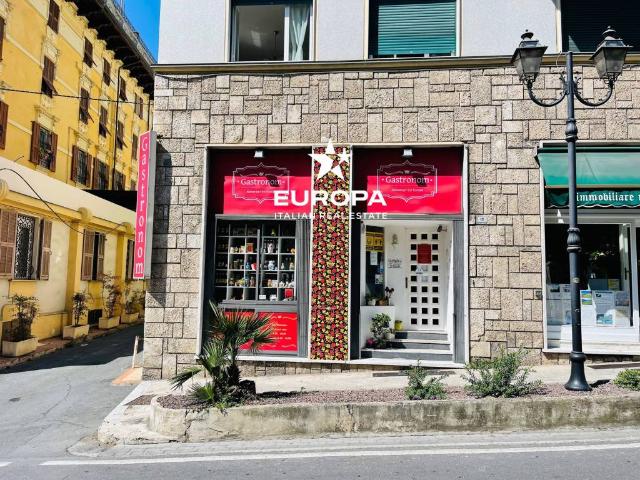 Locale Commerciale in vendita a San Remo, Liguria
