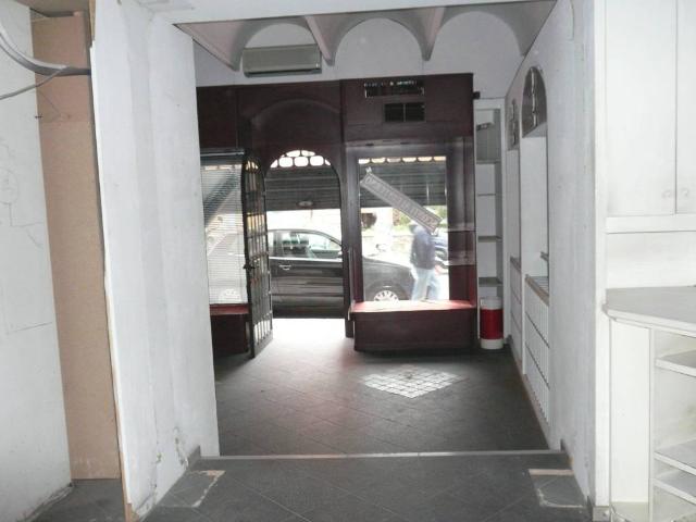 Locale Commerciale in vendita a San Remo, Liguria