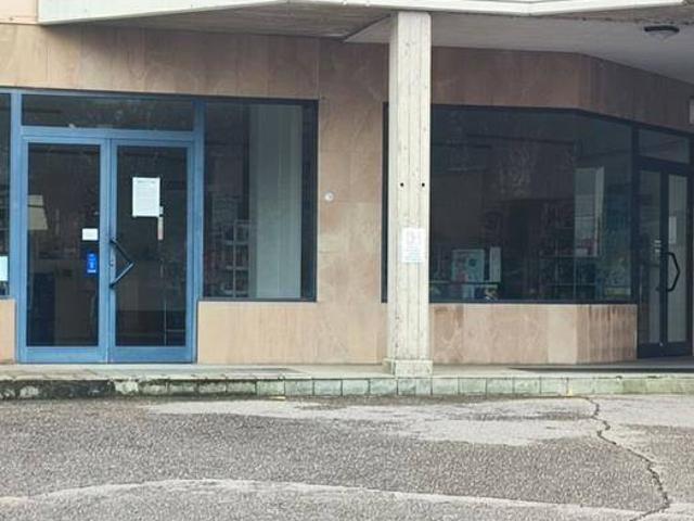 Locale Commerciale in vendita a Sansepolcro, Toscana