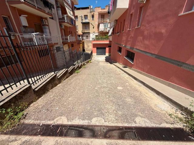 Locale Commerciale in vendita a Porticello, Santa Flavia