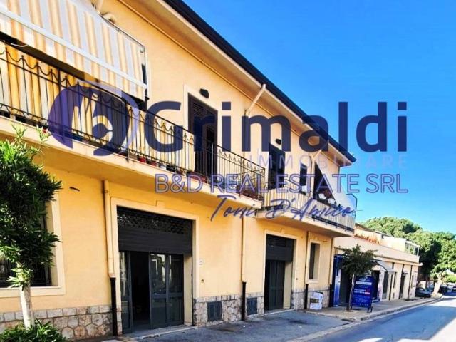 Locale Commerciale in vendita a Porticello, Santa Flavia