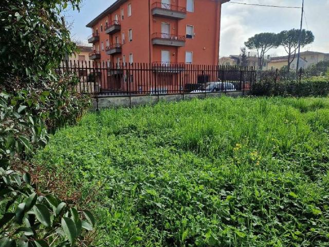 Locale Commerciale in vendita a Sottili, Santa Maria A Monte
