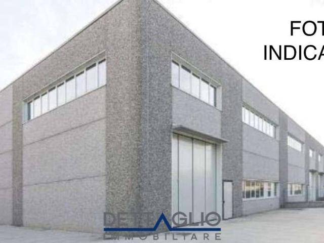 Locale Commerciale in vendita a Sant'Angelo di Sala, Villanova Di Camposanpiero