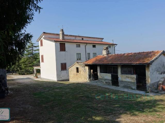 Locale Commerciale in vendita a Marche, Fermo