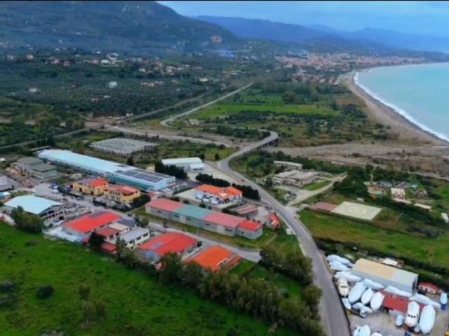 Locale Commerciale in vendita a Minà, Sant'agata Di Militello