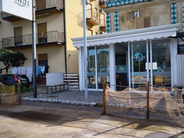 Locale Commerciale in vendita a Minà, Sant'agata Di Militello