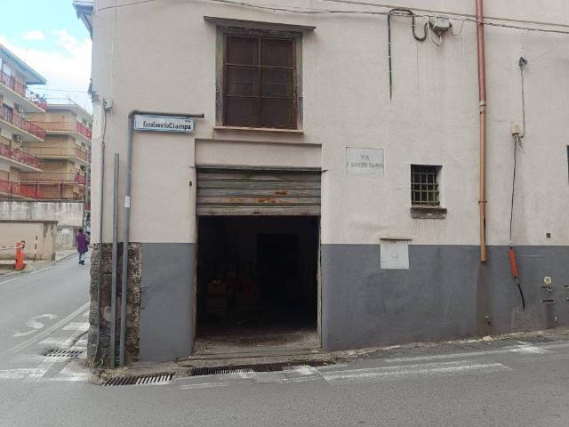 Locale Commerciale in vendita a Maiano, Sant'agnello