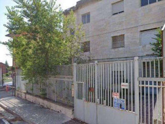 Locale Commerciale in vendita a Sant'angelo Dei Lombardi, Campania