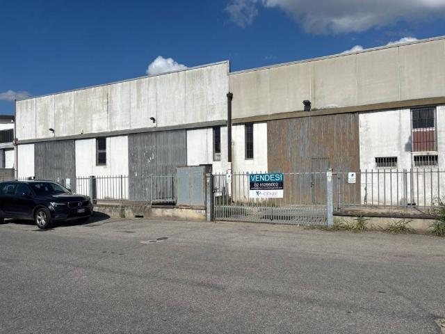 Locale Commerciale in vendita a Cascina Branduzza, Sant'angelo Lodigiano
