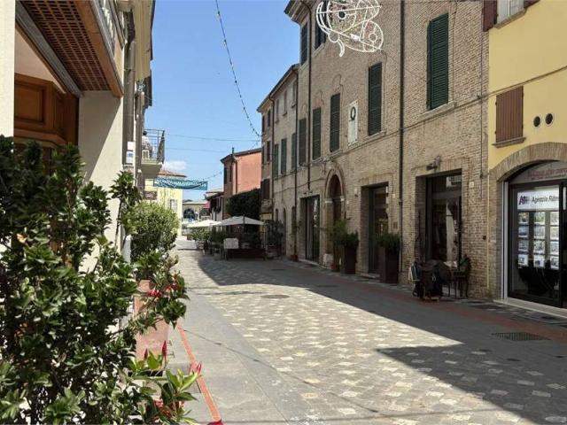 Locale Commerciale in vendita a Unione di comuni Valmarecchia, Santarcangelo Di