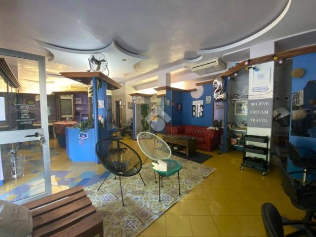 Locale Commerciale in vendita a Unione di comuni Valmarecchia, Santarcangelo Di