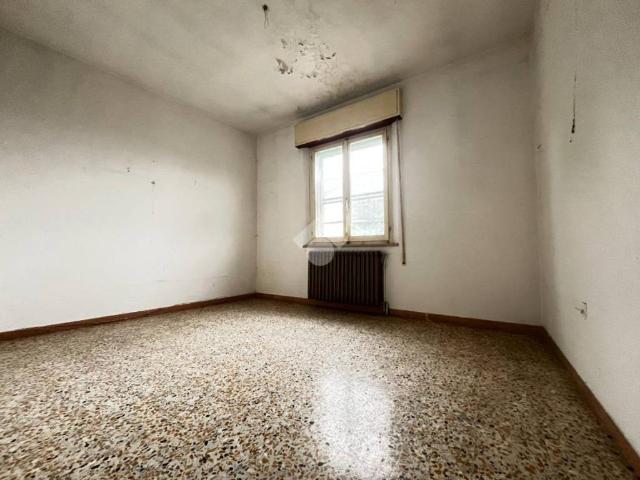 Locale Commerciale in vendita a Unione di comuni Valmarecchia, Santarcangelo Di