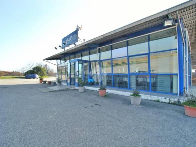 Locale Commerciale in vendita a Piemonte, Vercelli
