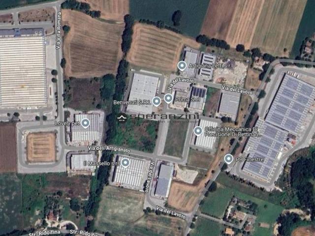 Locale Commerciale in vendita a Marche, Pesaro E Urbino