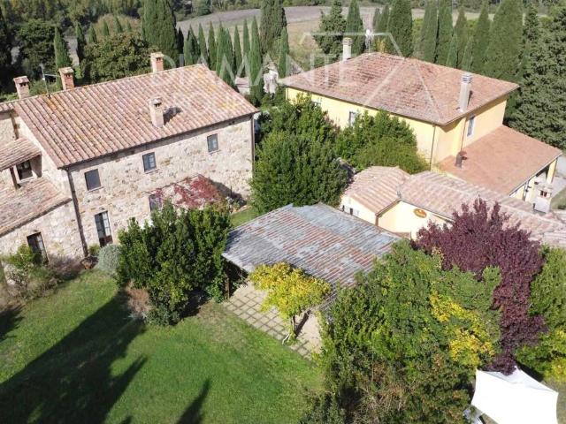 Rustico in vendita a Sarteano, Toscana