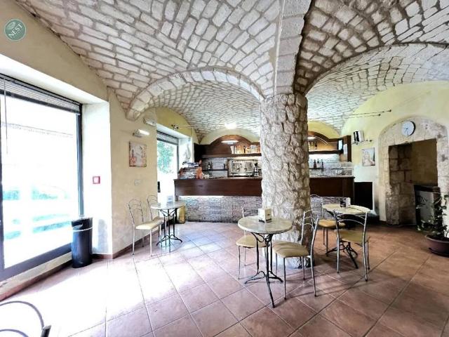 Locale Commerciale in vendita a San Pietro, Cala Di Volpe
