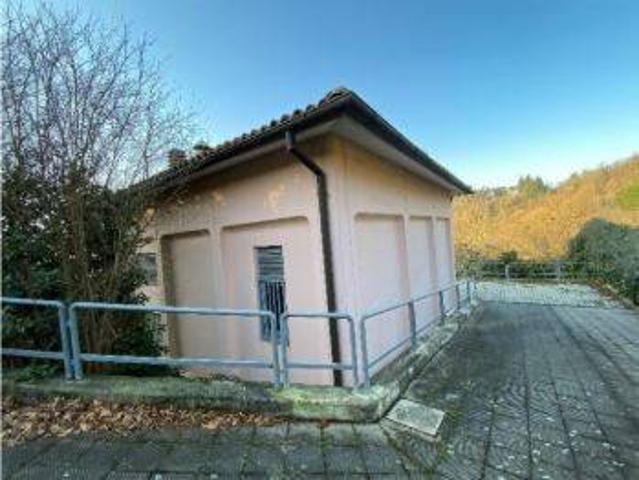 Locale Commerciale in vendita a Unione dei comuni Valli del Reno, Lavino e Samoggia, Sasso Marconi