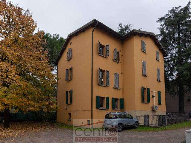 Locale Commerciale in vendita a Unione dei comuni Valli del Reno, Lavino e Samoggia, Sasso Marconi