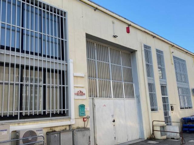 Locale Commerciale in vendita a Unione dei comuni Valli del Reno, Lavino e Samoggia, Sasso Marconi